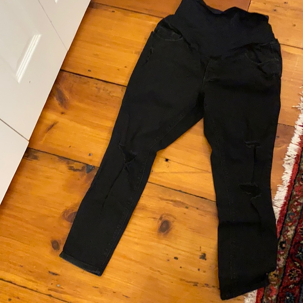 Old Navy Capri/Short Black Maternity Skinnies